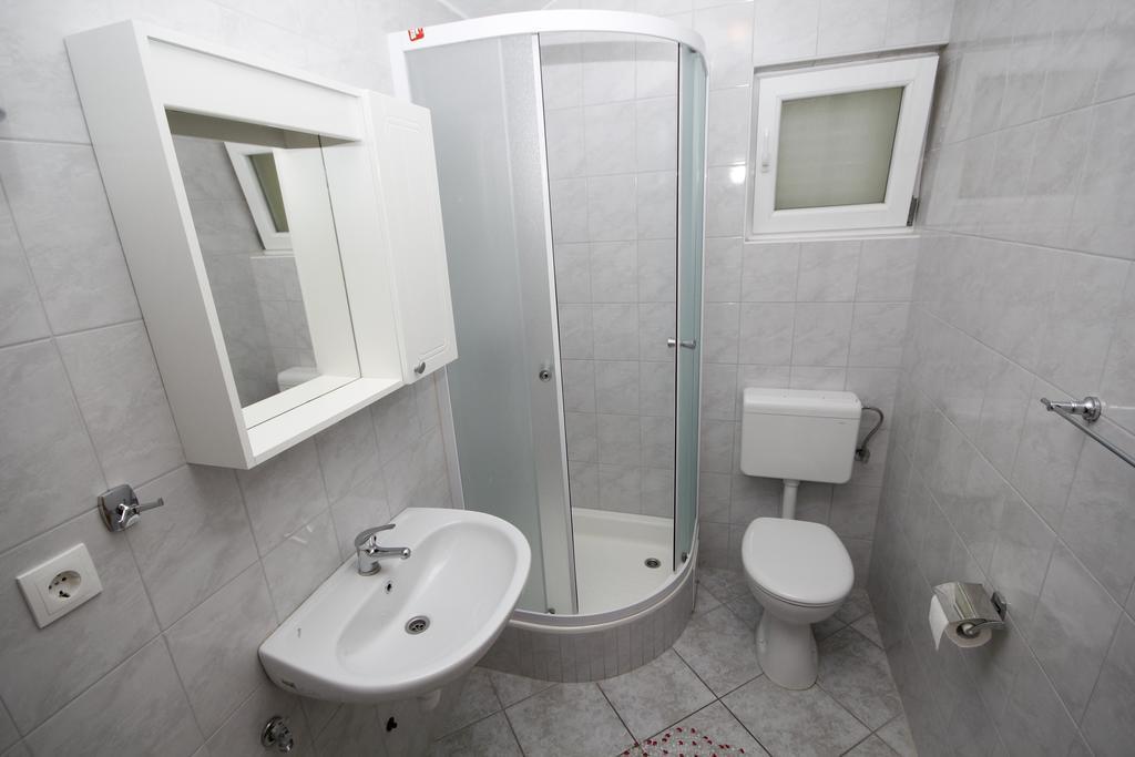 Apartments Adriatika Makarska Bilik gambar